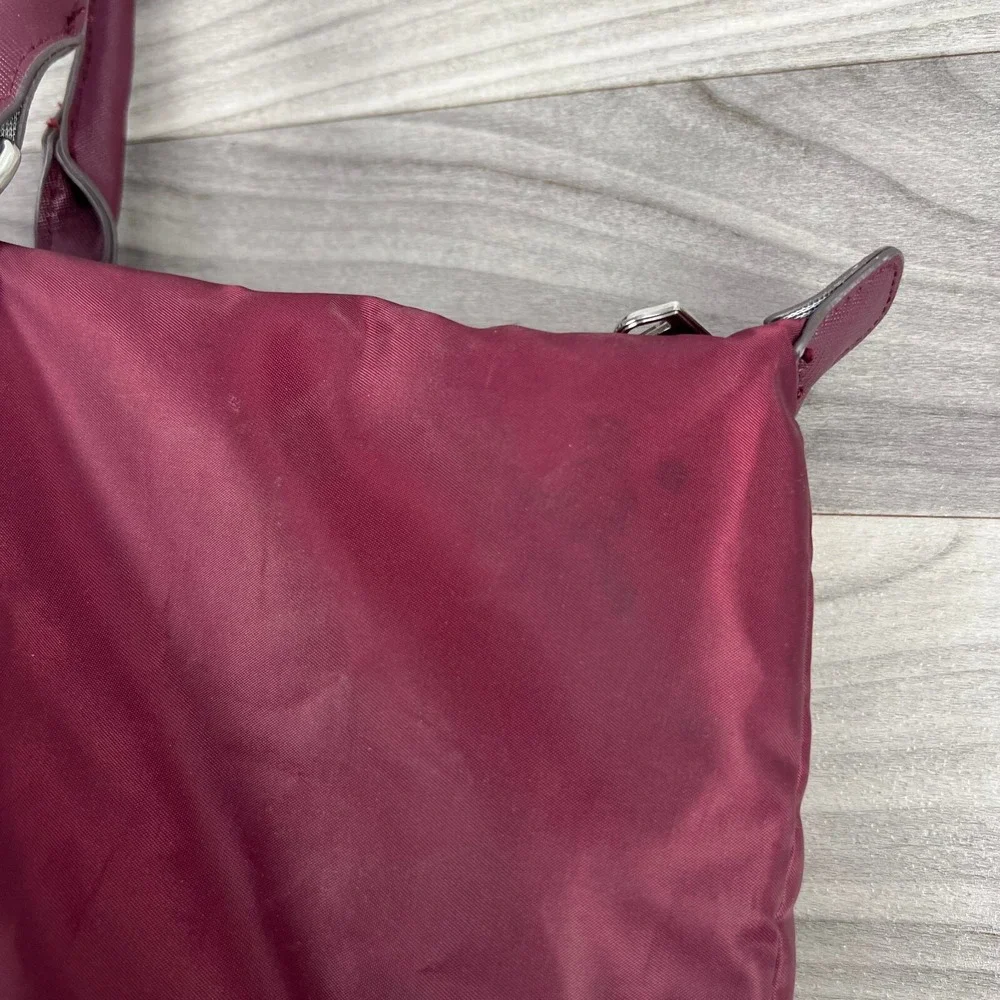 Aimee Kestenberg Duffle Tote Bag Womens‎ Red Double Handle Inner Pockets Travel
